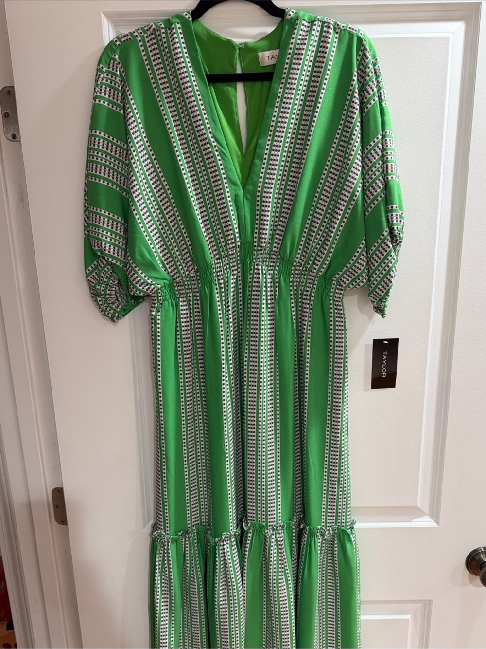 NWT Taylor Women’s Elbow Sleeve Striped Tiered Midi Dress Size 10